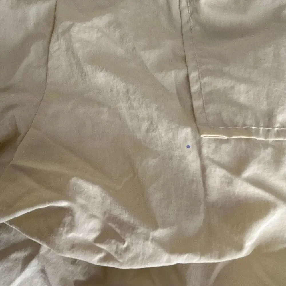 Zara woman parachute